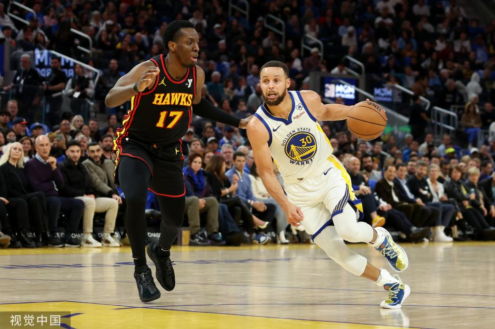 手心手背都是肉，埃雷拉：若有谁能三球逆转曼联，那就是毕包.