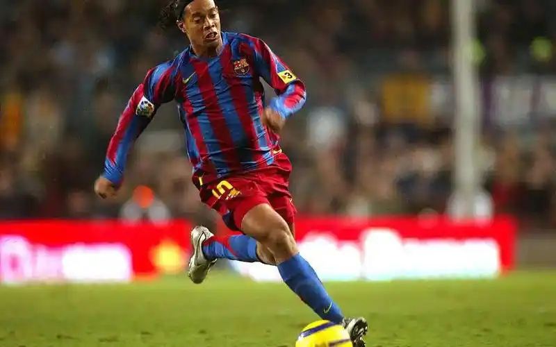 端的积极抢 端的积极抢