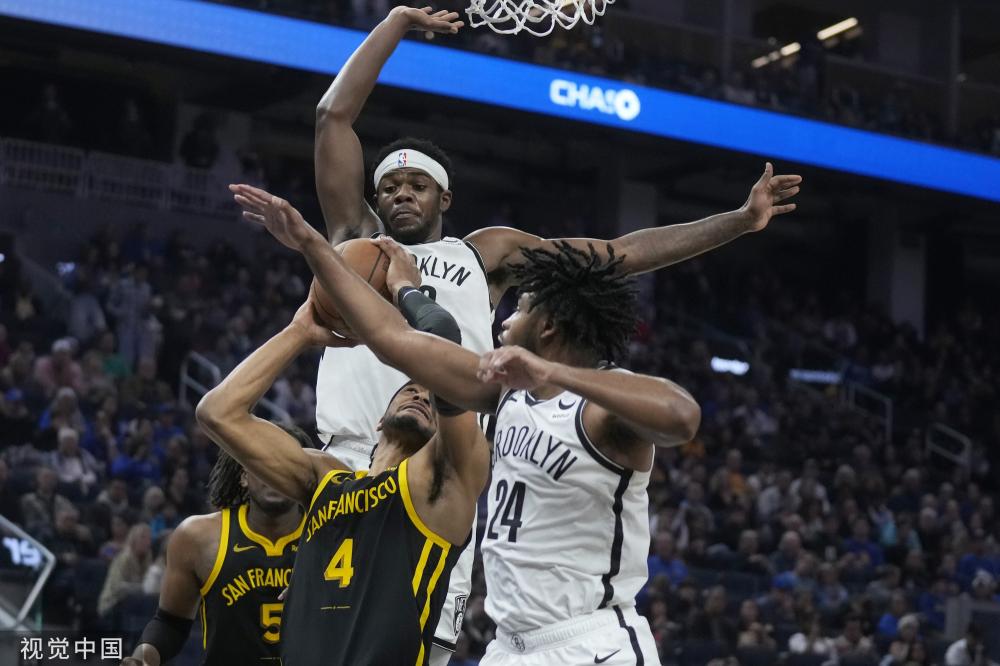 德天空：利物浦尚未与弗林蓬达成协议，也没有与勒沃库森接触.